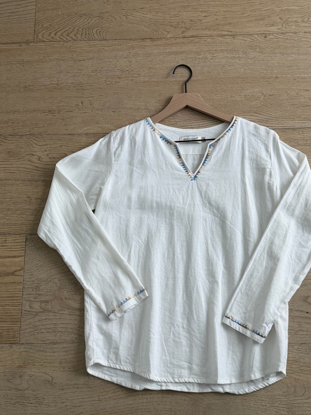 Wish White Long-Sleeve V-Neck Shirt with Blue Accent Trim